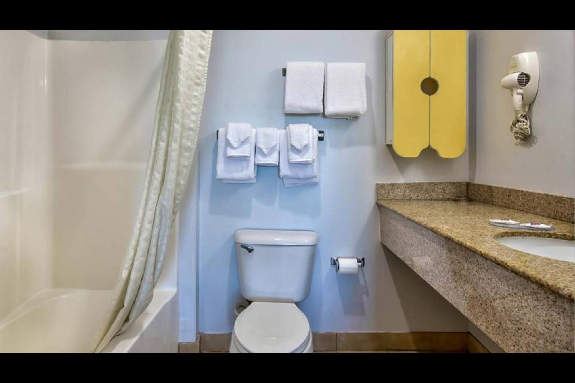 Oyo Townhouse Sulphur,La Extended Stay Eksteriør bilde