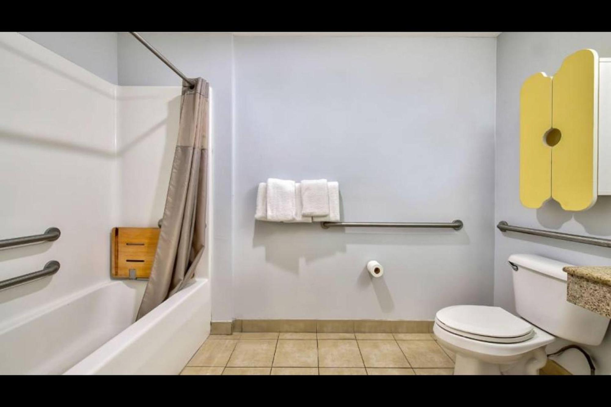 Oyo Townhouse Sulphur,La Extended Stay Eksteriør bilde