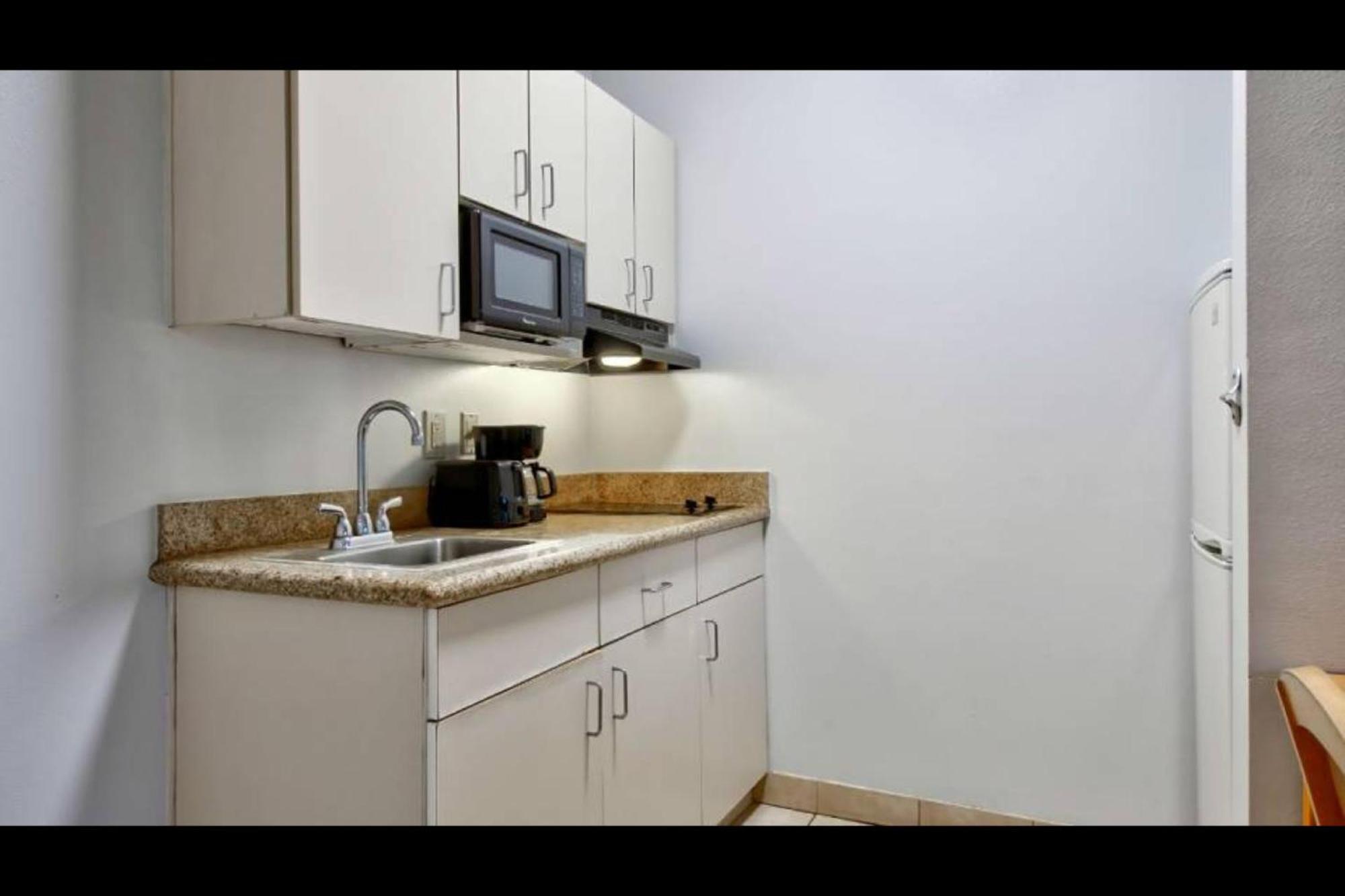 Oyo Townhouse Sulphur,La Extended Stay Eksteriør bilde